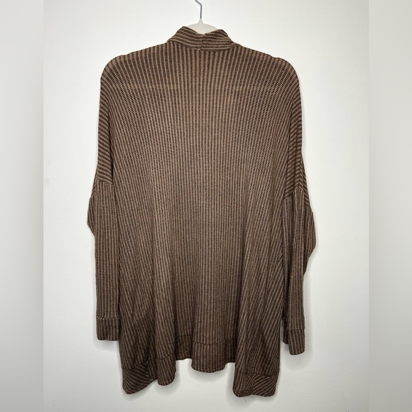 Women’s Cardigan • Brown and Black • Small - Picture 5 of 5